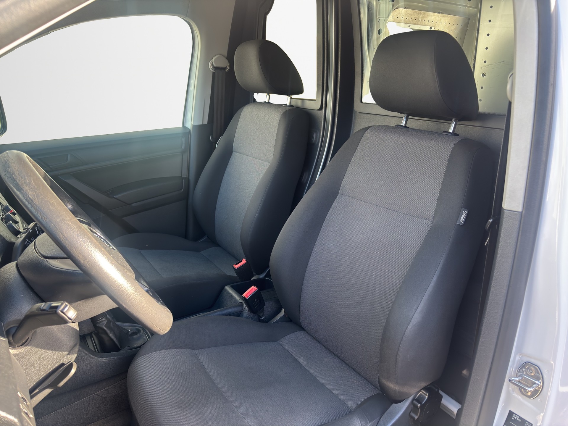 VW Caddy Kaw. 1.6 TDI 102-image-5