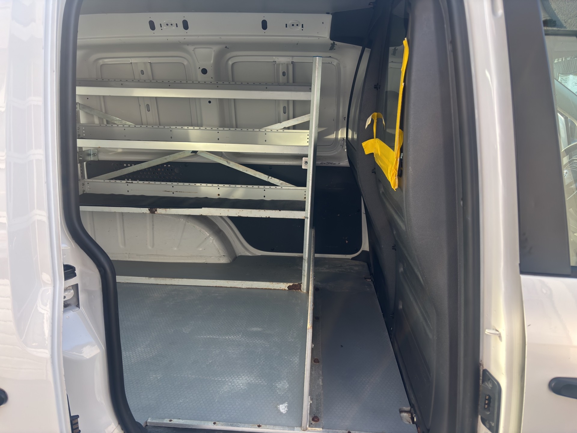 VW Caddy Kaw. 1.6 TDI 102-image-11