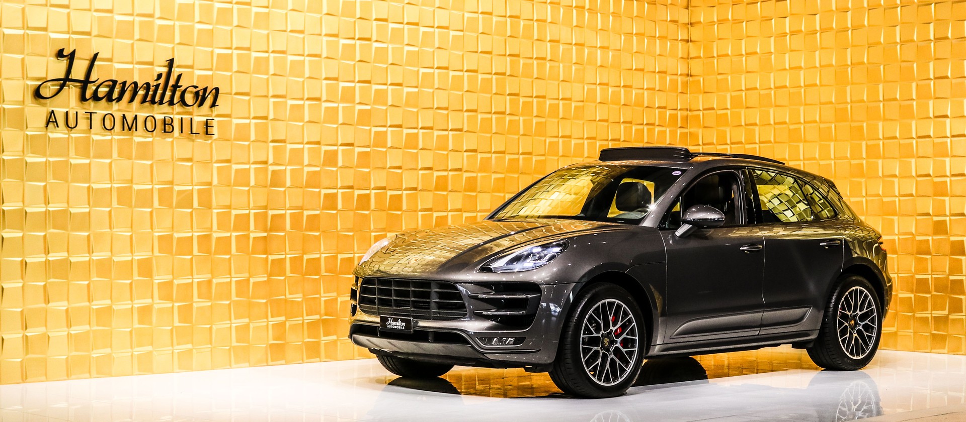 PORSCHE Macan Turbo Performance PDK-image-1