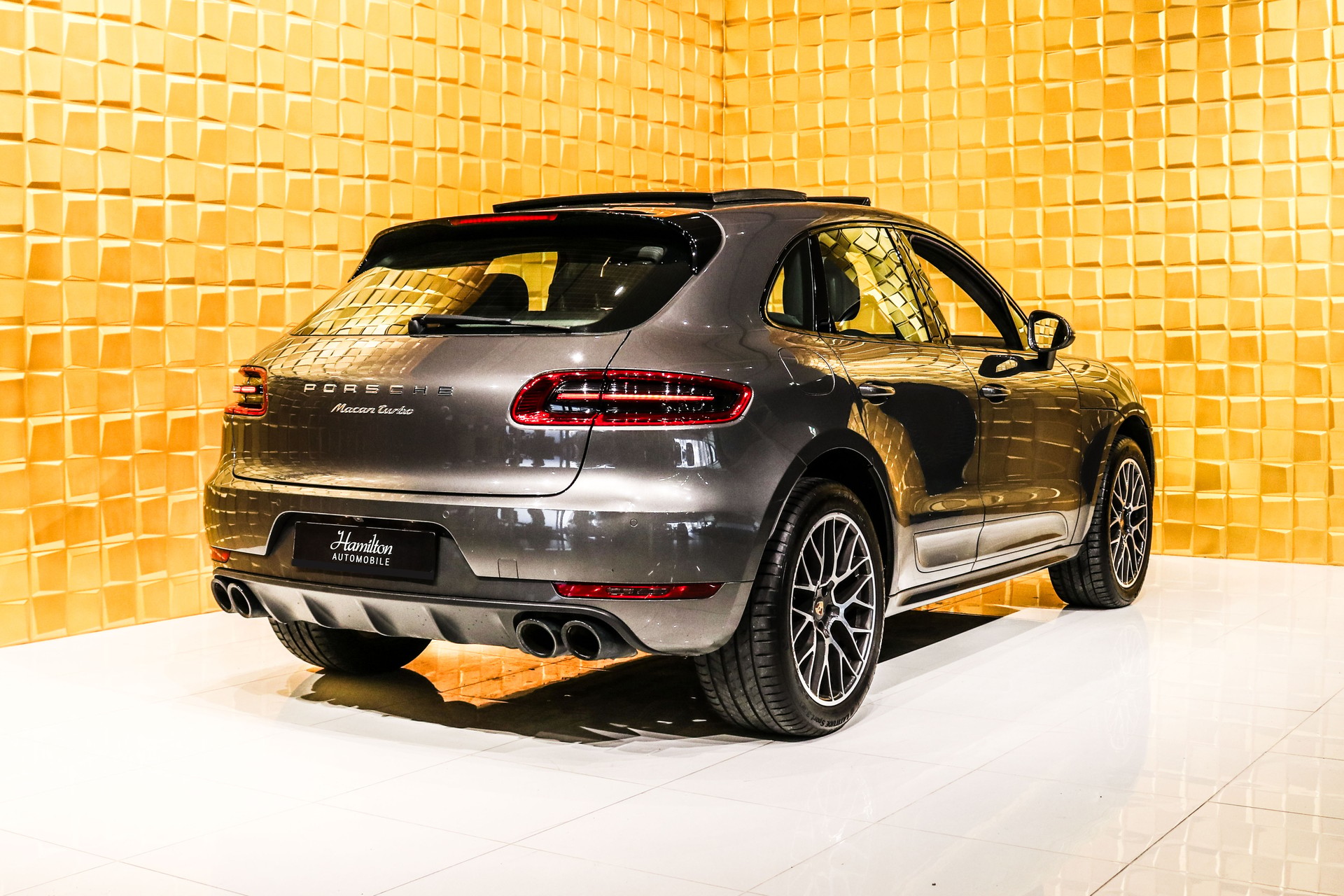 PORSCHE Macan Turbo Performance PDK-image-6