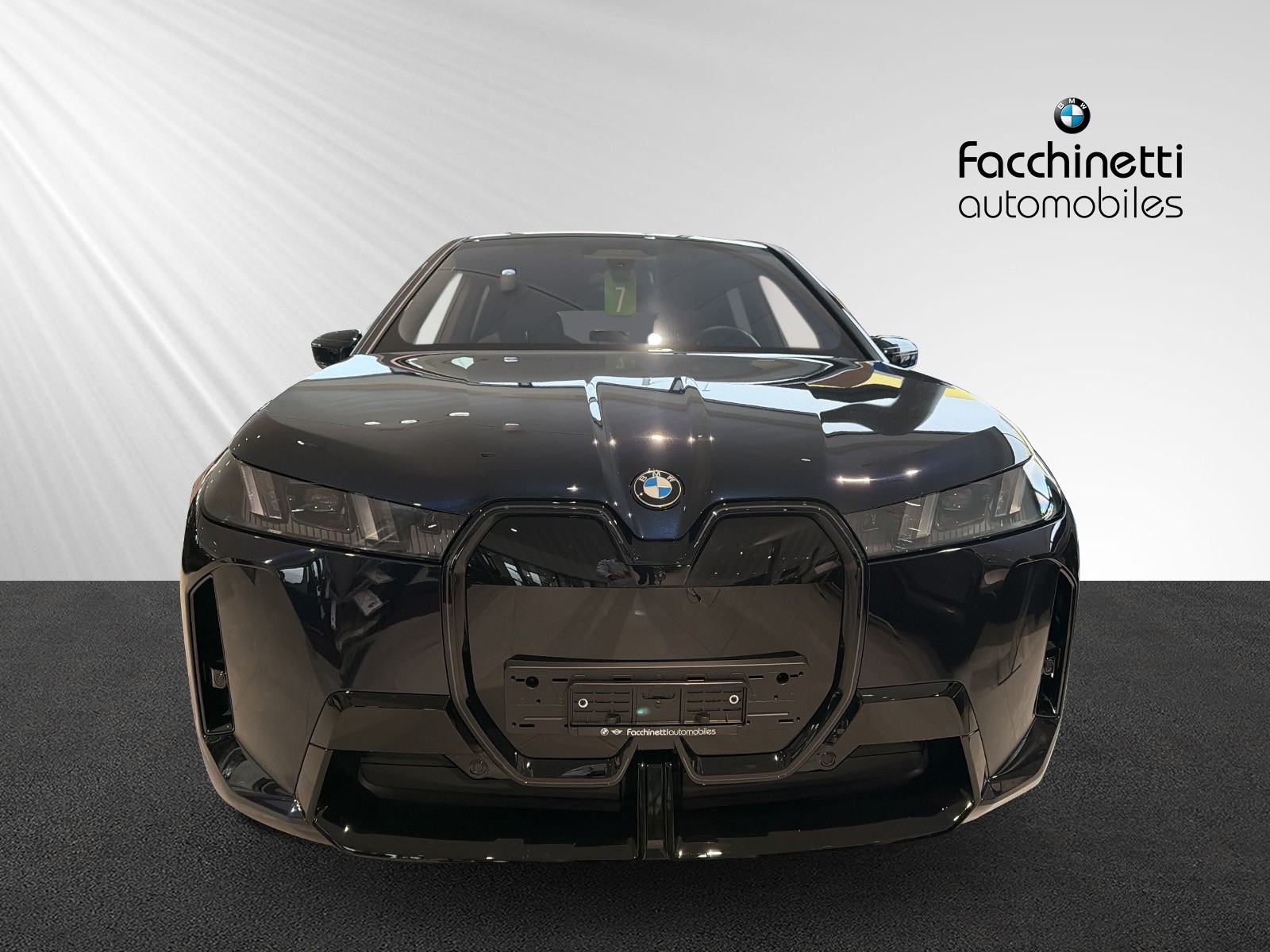 BMW iX xDrive60-showroom-element-2