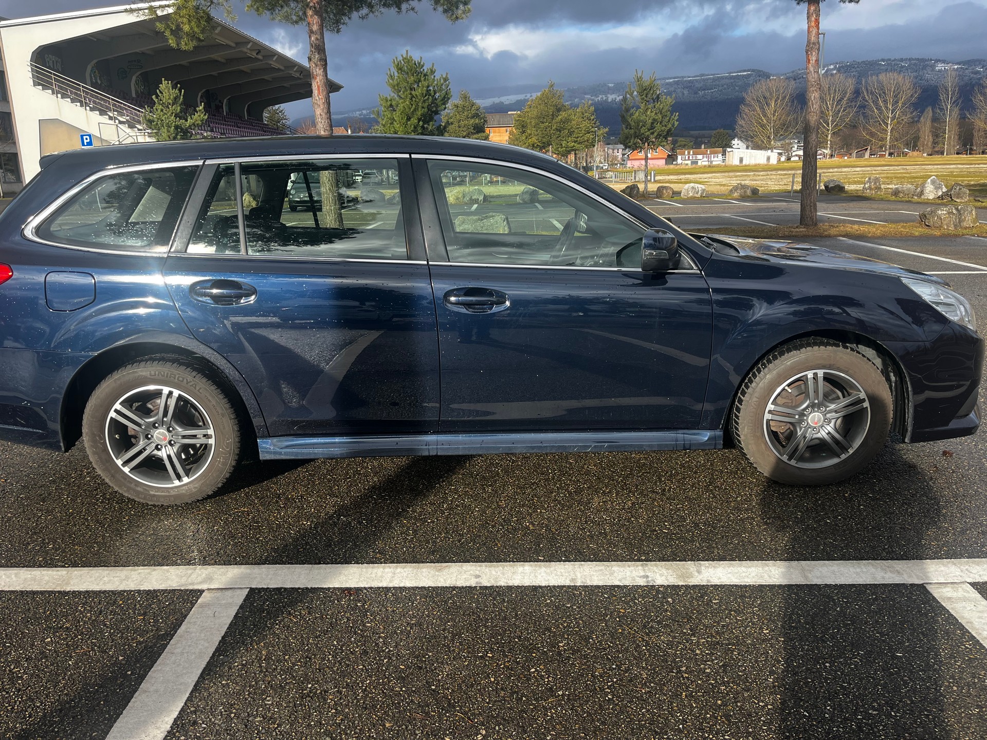 SUBARU Legacy 2.0D Swiss AWD-image-2