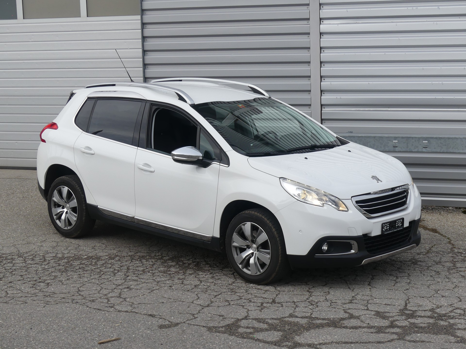 PEUGEOT 2008 1.6 VTI Allure-image-0
