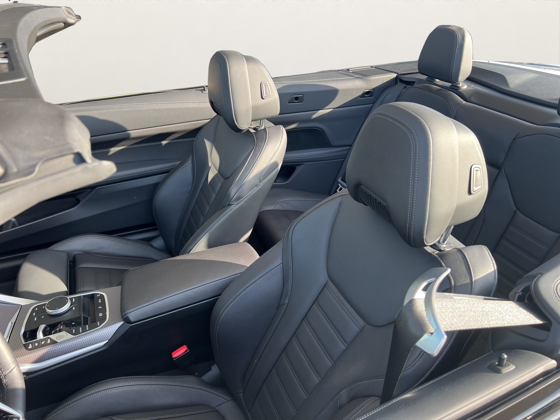 BMW 430i xDr Cabrio M Sport-image-16
