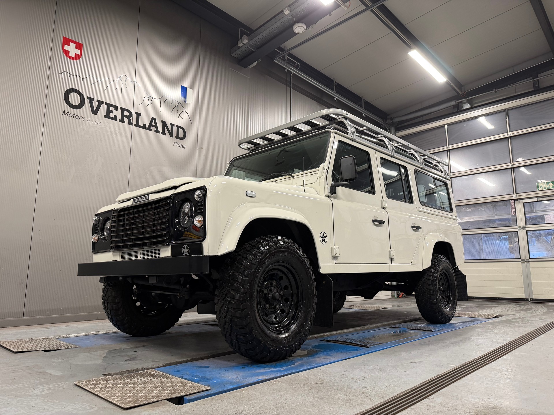 LAND ROVER Defender 110 SW 2.5 Td5