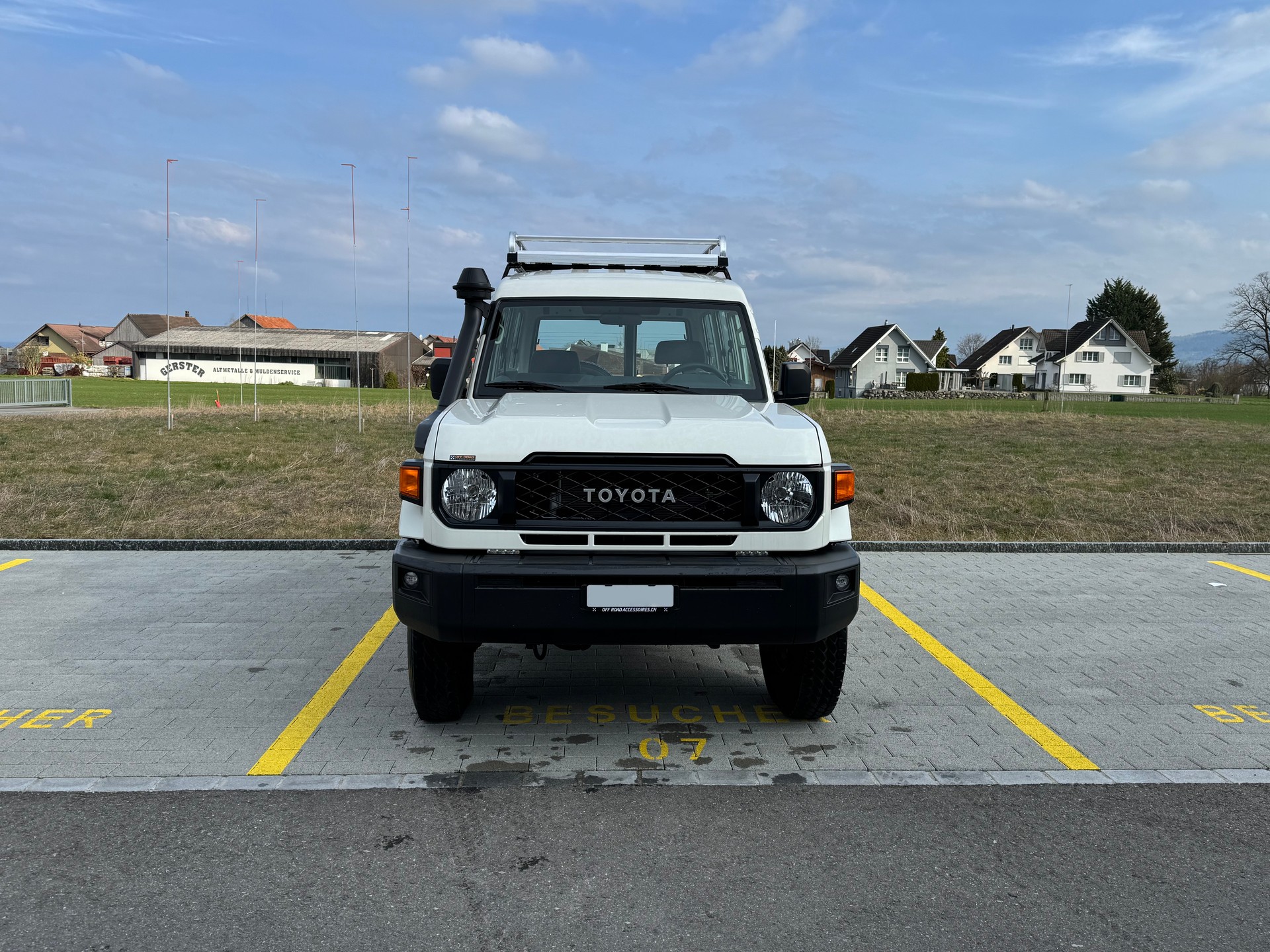 TOYOTA Land Cruiser GRJ78 4.0 V6-image-0