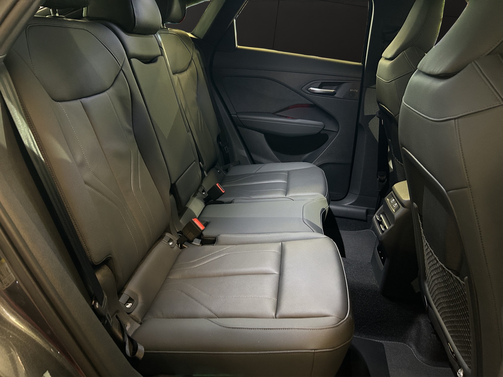 AUDI Q3 Sportback e-hybrid 200 kW S tronig-image-16