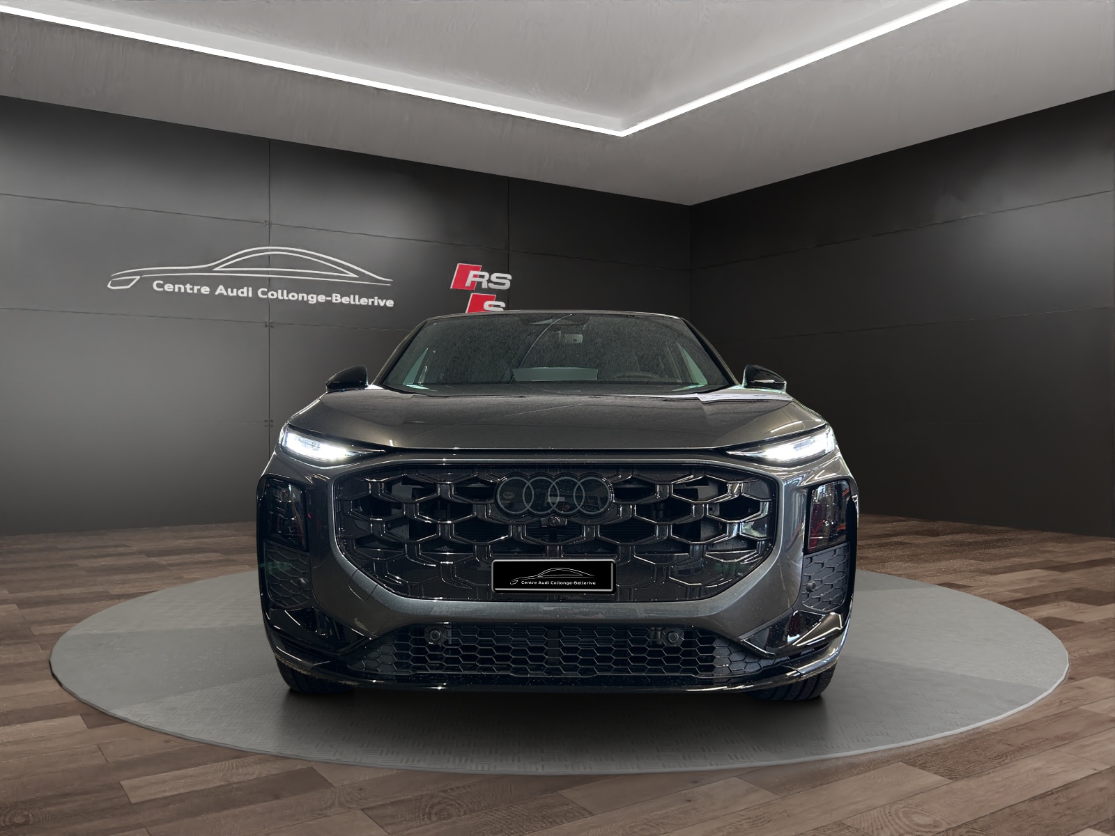 AUDI Q3 Sportback e-hybrid 200 kW S tronig-image-1