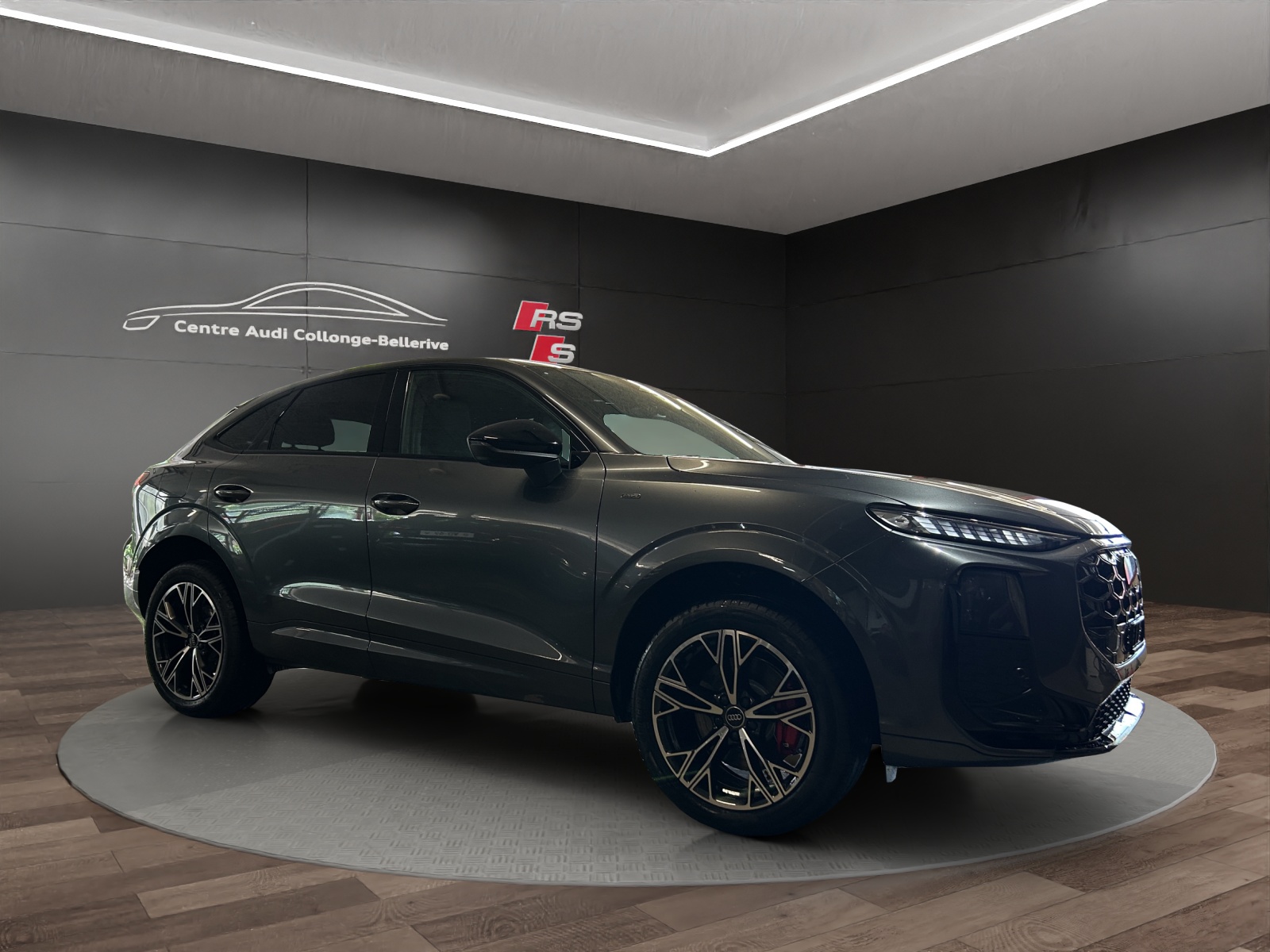 AUDI Q3 Sportback e-hybrid 200 kW S tronig-image-7