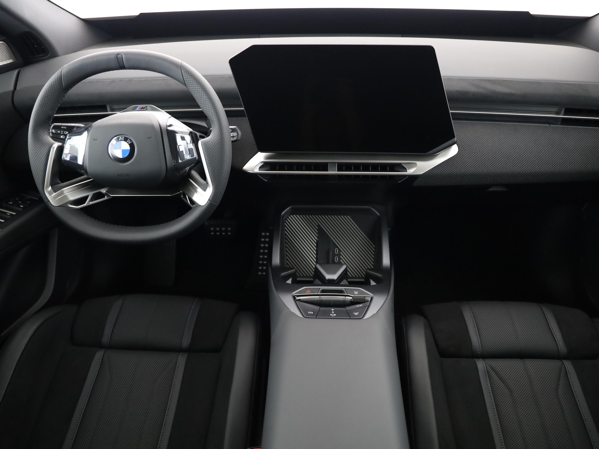 BMW iX3 50 xDrive-image-16