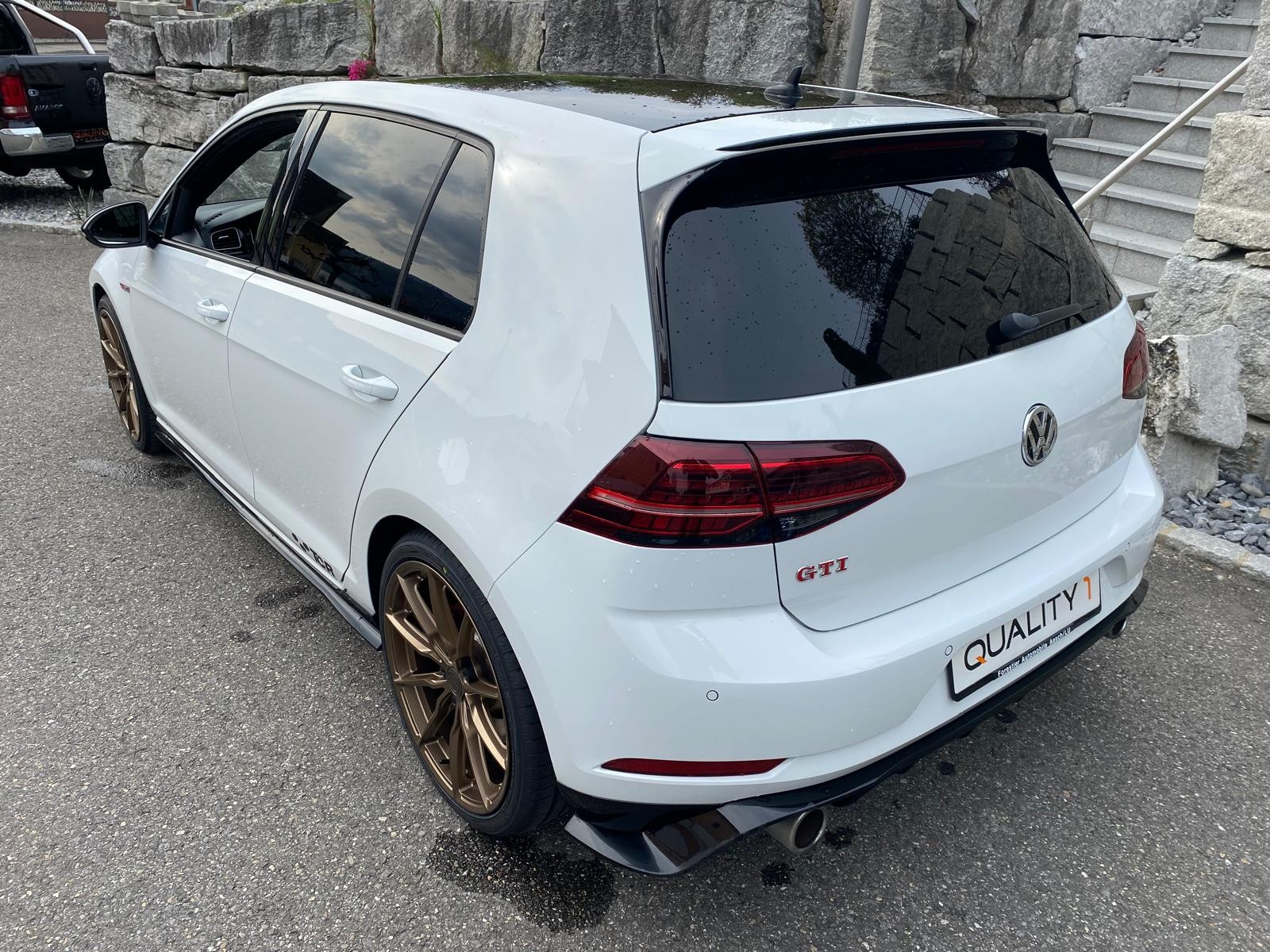 VW Golf 2.0 TSI GTI TCR DSG-image-2