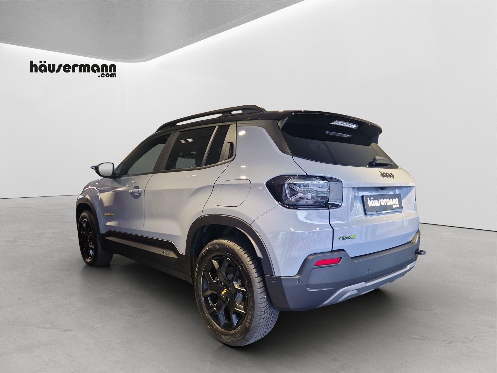JEEP Avenger 1.2 MHEV The North Face 4xe-image-2