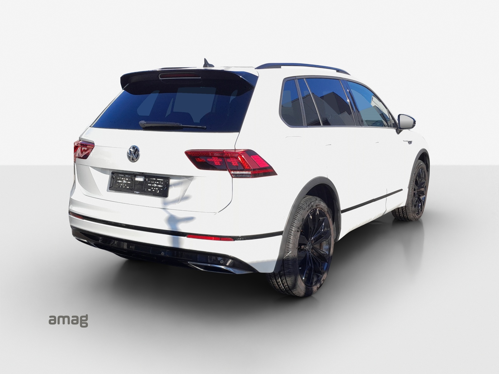 VW Tiguan 2.0TSI Highline 4Motion DSG-image-4