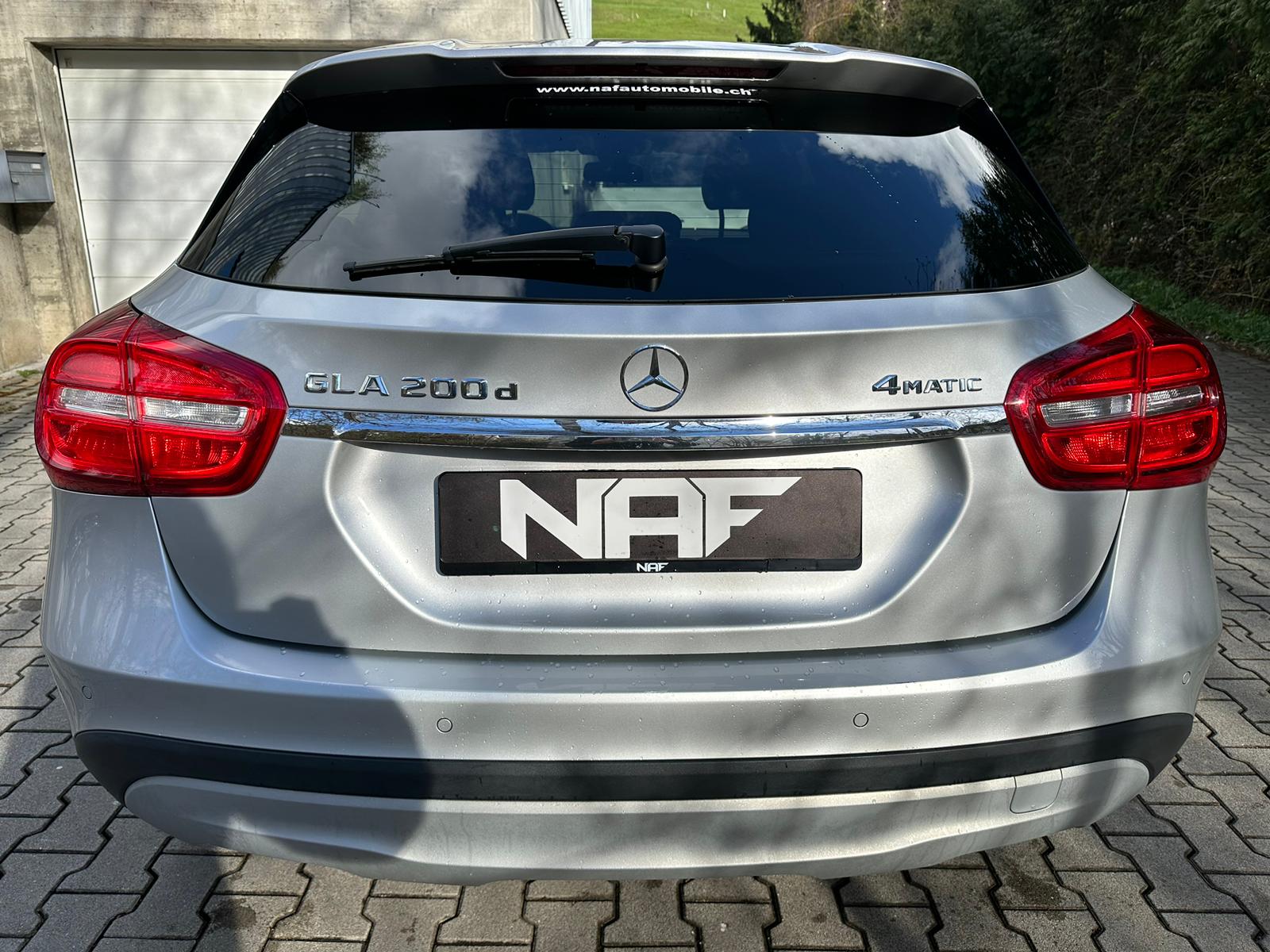 MERCEDES-BENZ GLA 200 CDI Swiss Star Edition 4Matic 7G-DCT-image-3