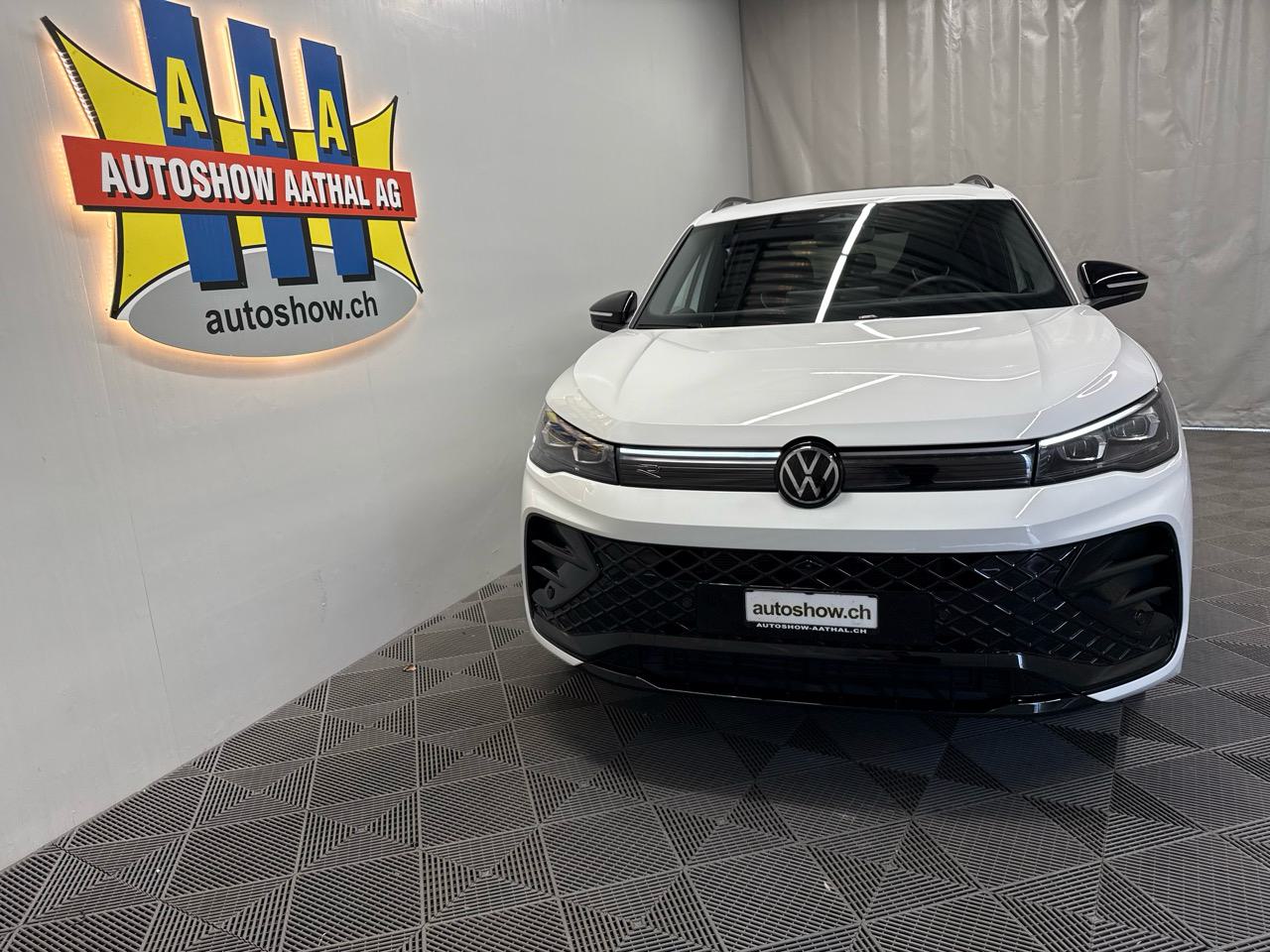 VW Tiguan 2.0 TSI R-Line 4Motion Black Edition-image-16