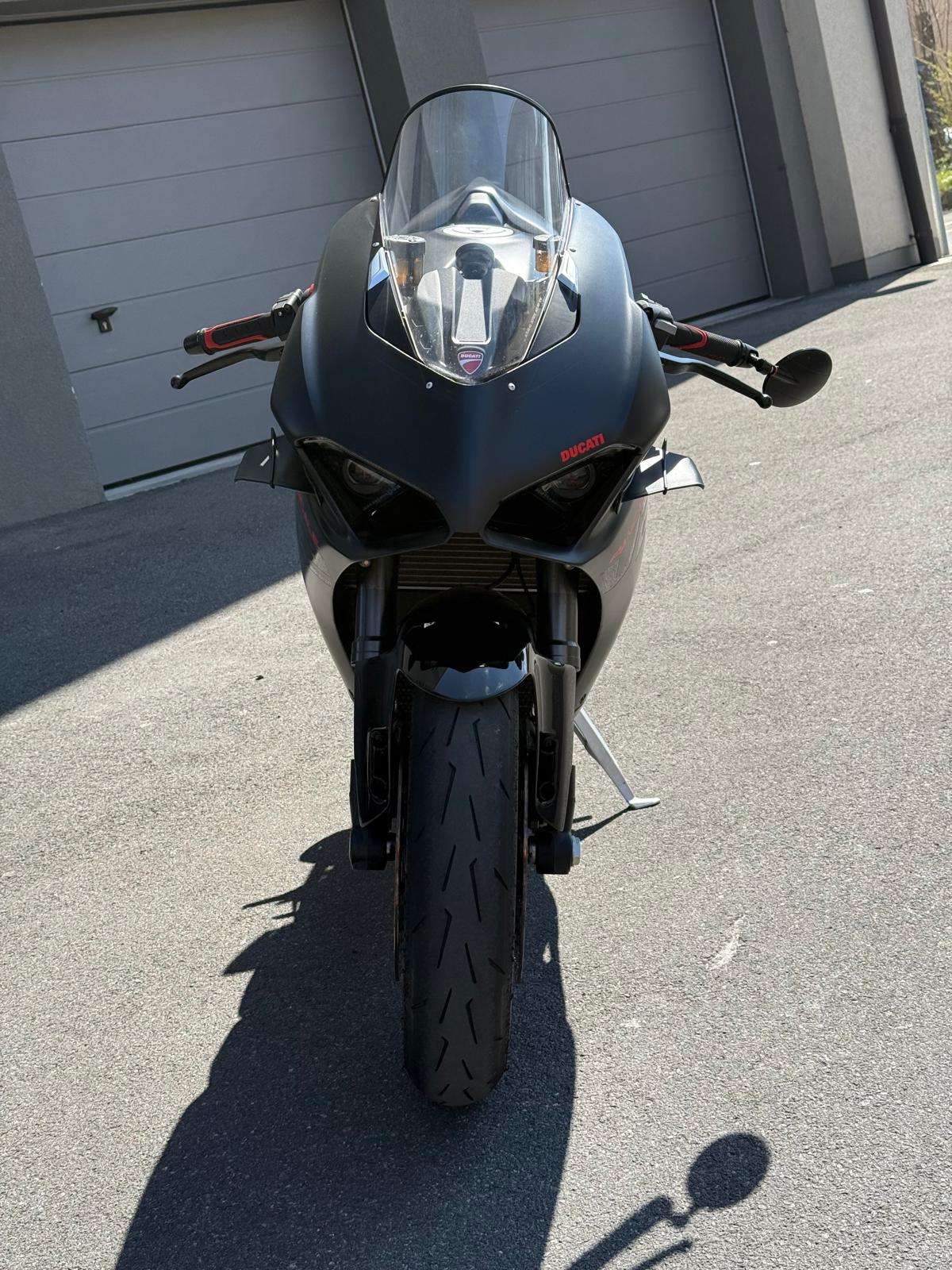 DUCATI Panigale V2-image-4
