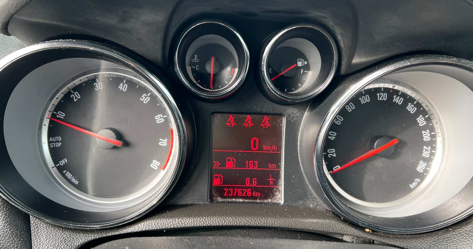 OPEL Mokka 1.4i 16V Turbo Enjoy 4WD (Klimatronik * Alufelgen * Sensoren * Multilenkrad * 4X4 * BO5)-image-8