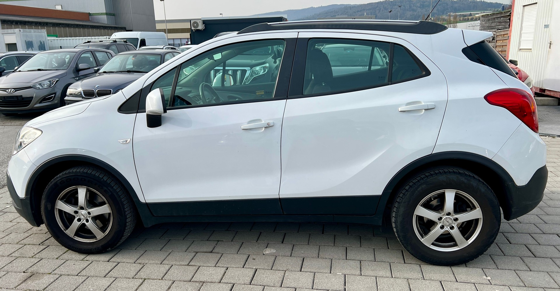 OPEL Mokka 1.4i 16V Turbo Enjoy 4WD (Klimatronik * Alufelgen * Sensoren * Multilenkrad * 4X4 * BO5)-image-6