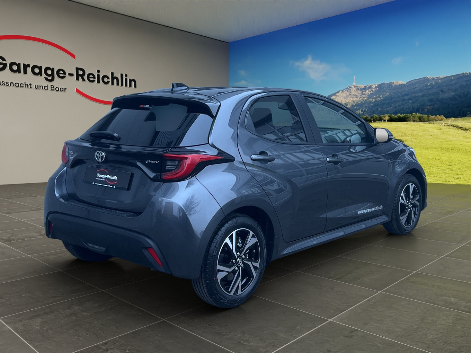 TOYOTA Yaris 1.5 VVT-i HSD Trend-image-4