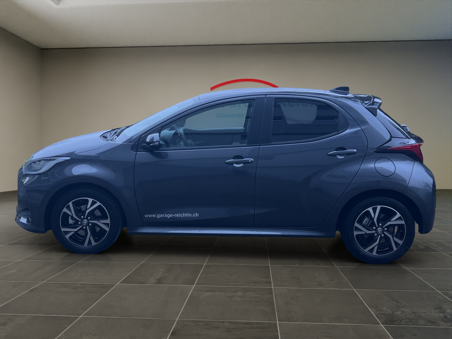 TOYOTA Yaris 1.5 VVT-i HSD Trend-image-1