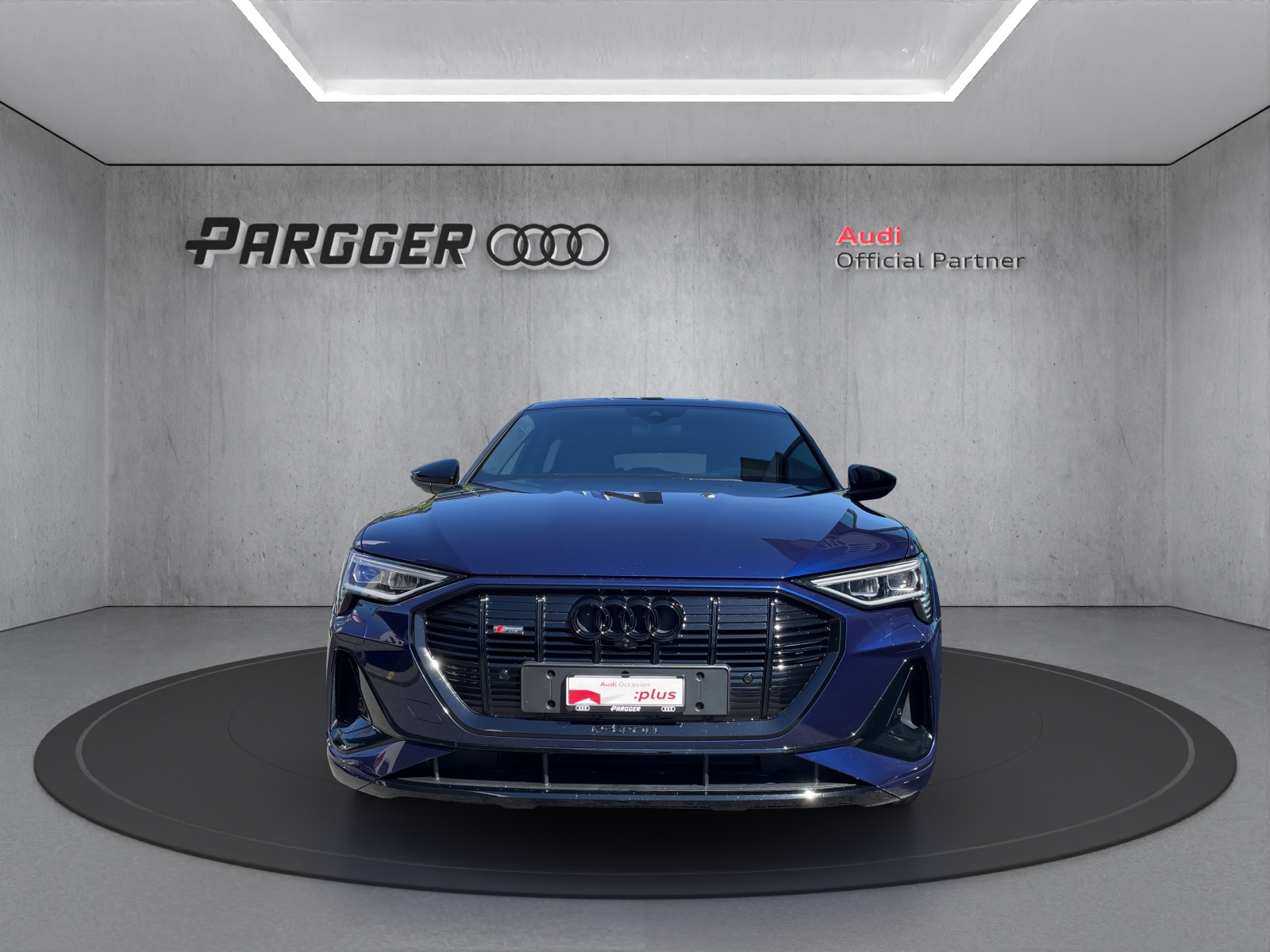 AUDI e-tron 55 S Line Black Edition quattro-image-1