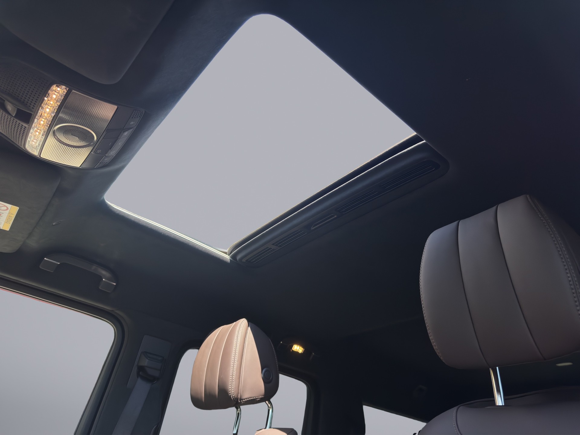 MERCEDES-BENZ G 63 AMG-image-18
