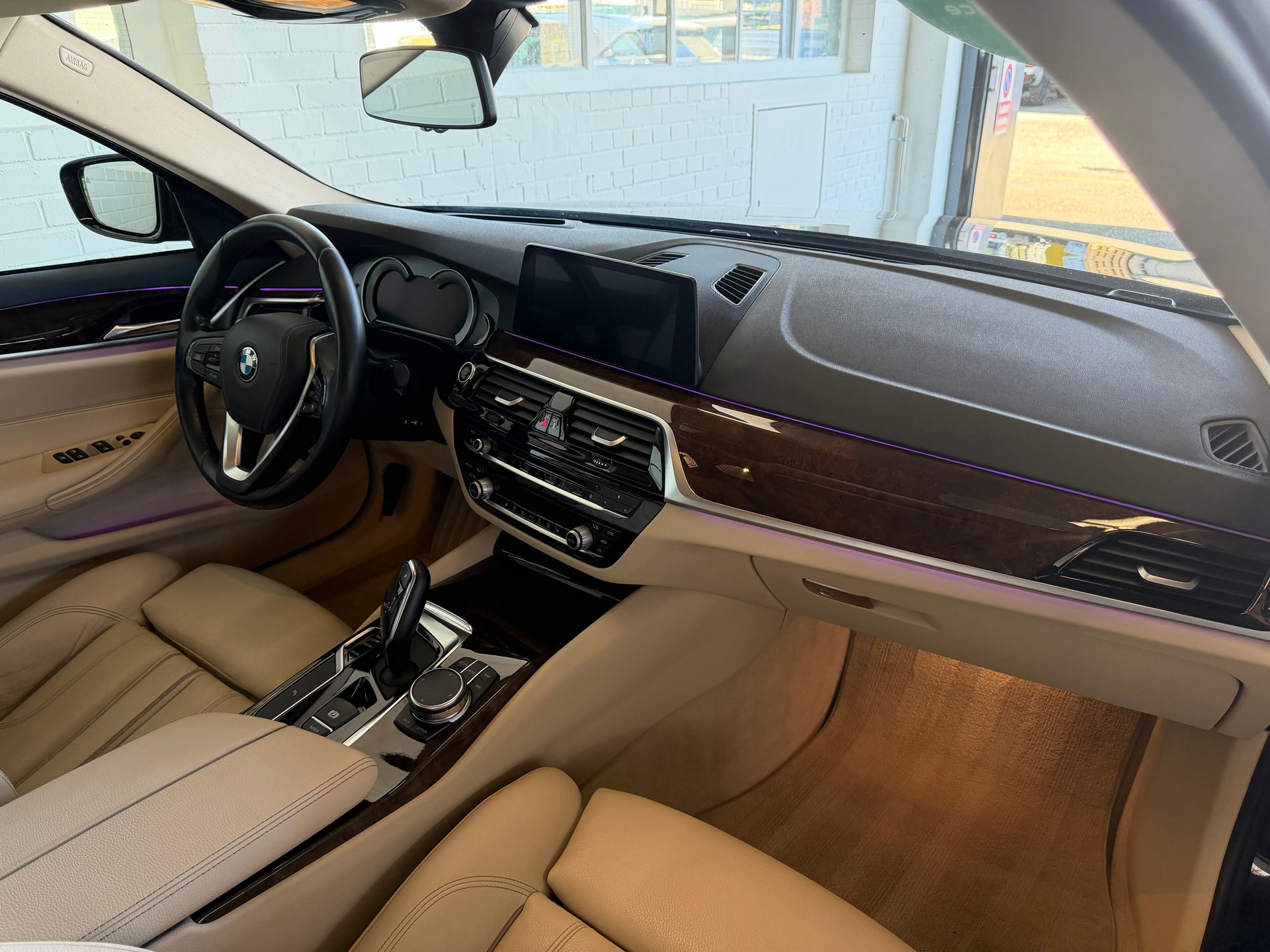 BMW 520d xDrive 190PS 4X4 Sport Line Steptronic-image-11