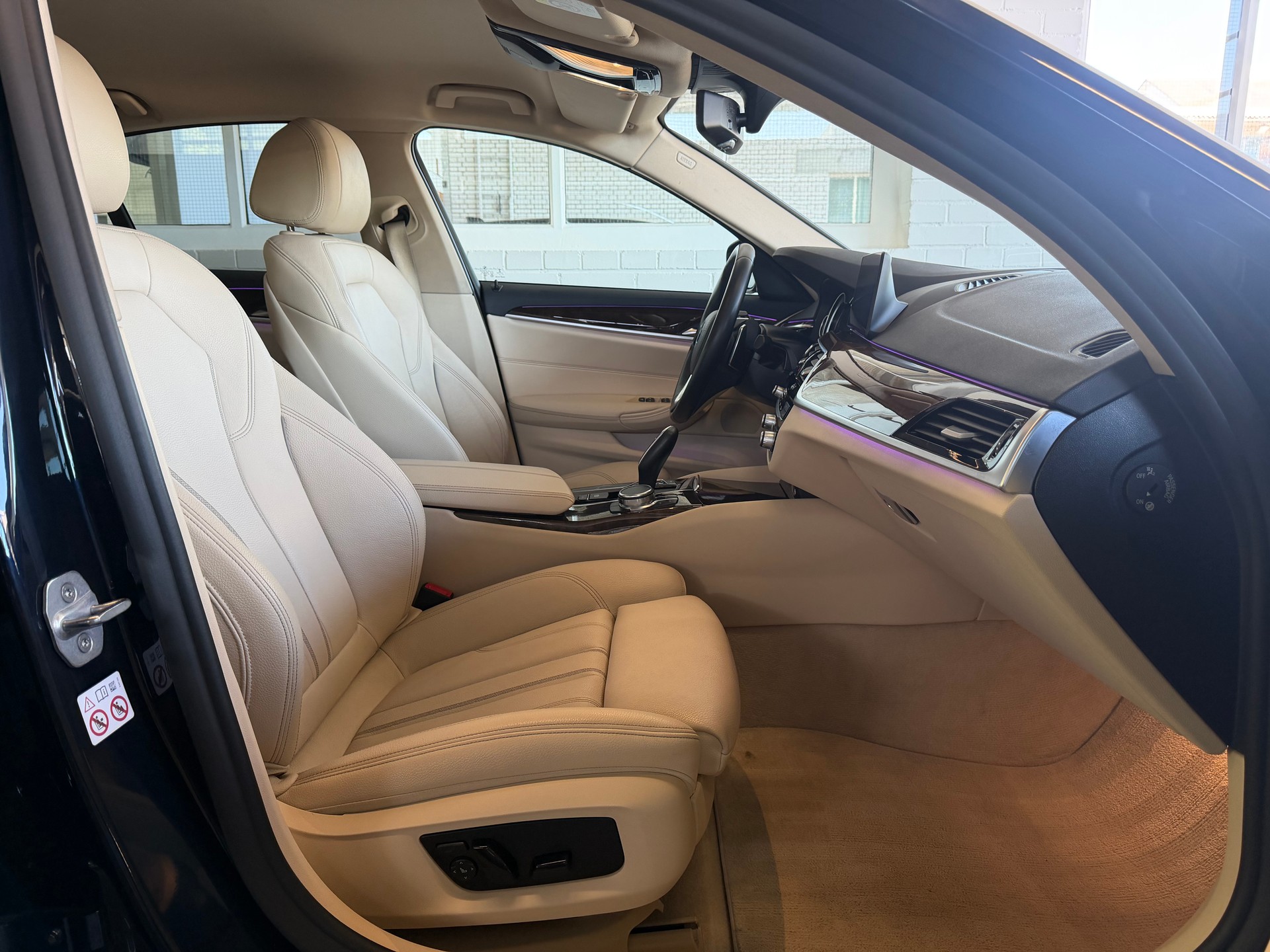 BMW 520d xDrive 190PS 4X4 Sport Line Steptronic-image-7