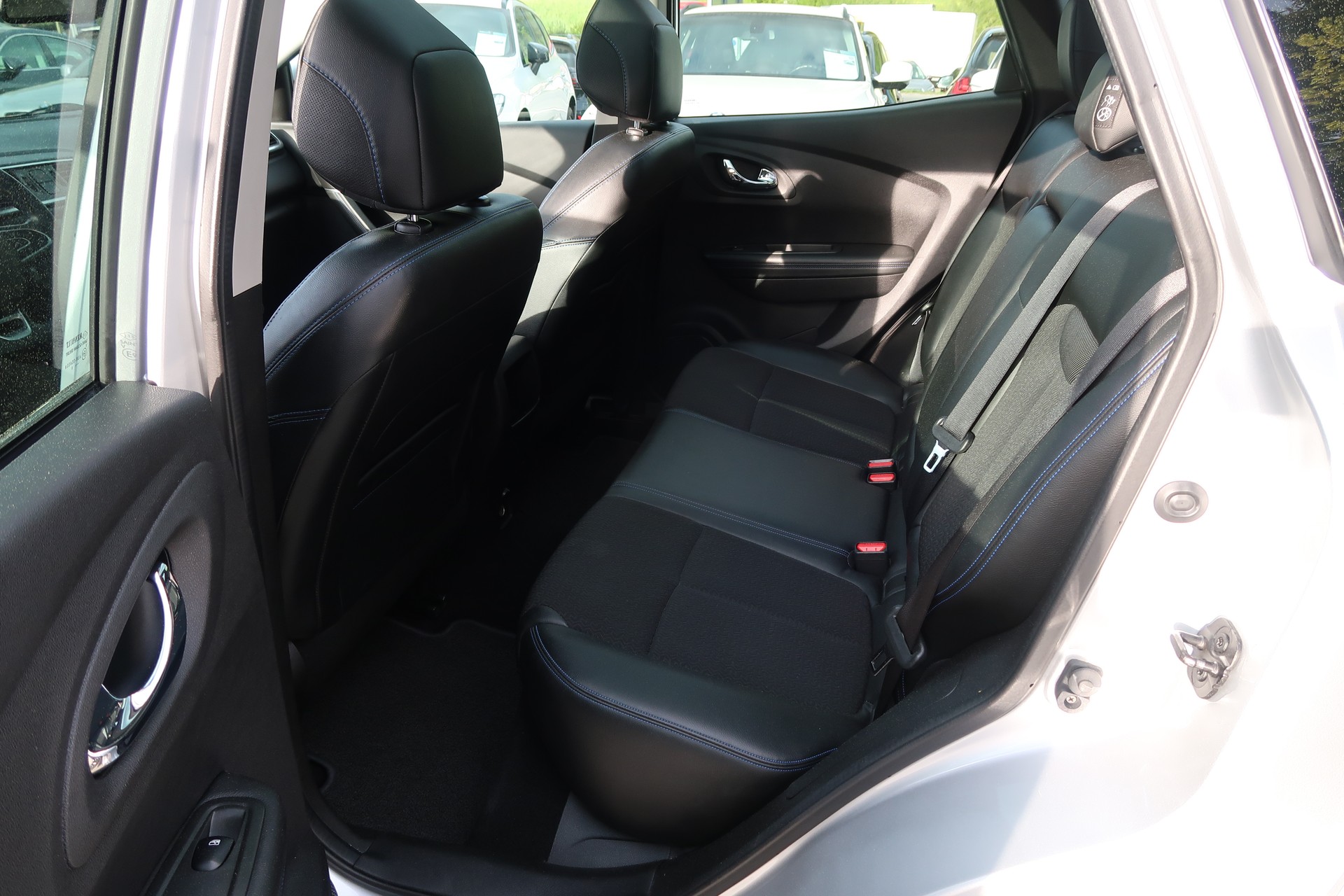 RENAULT Kadjar 1.2 16V Turbo S-Edition EDC-image-10