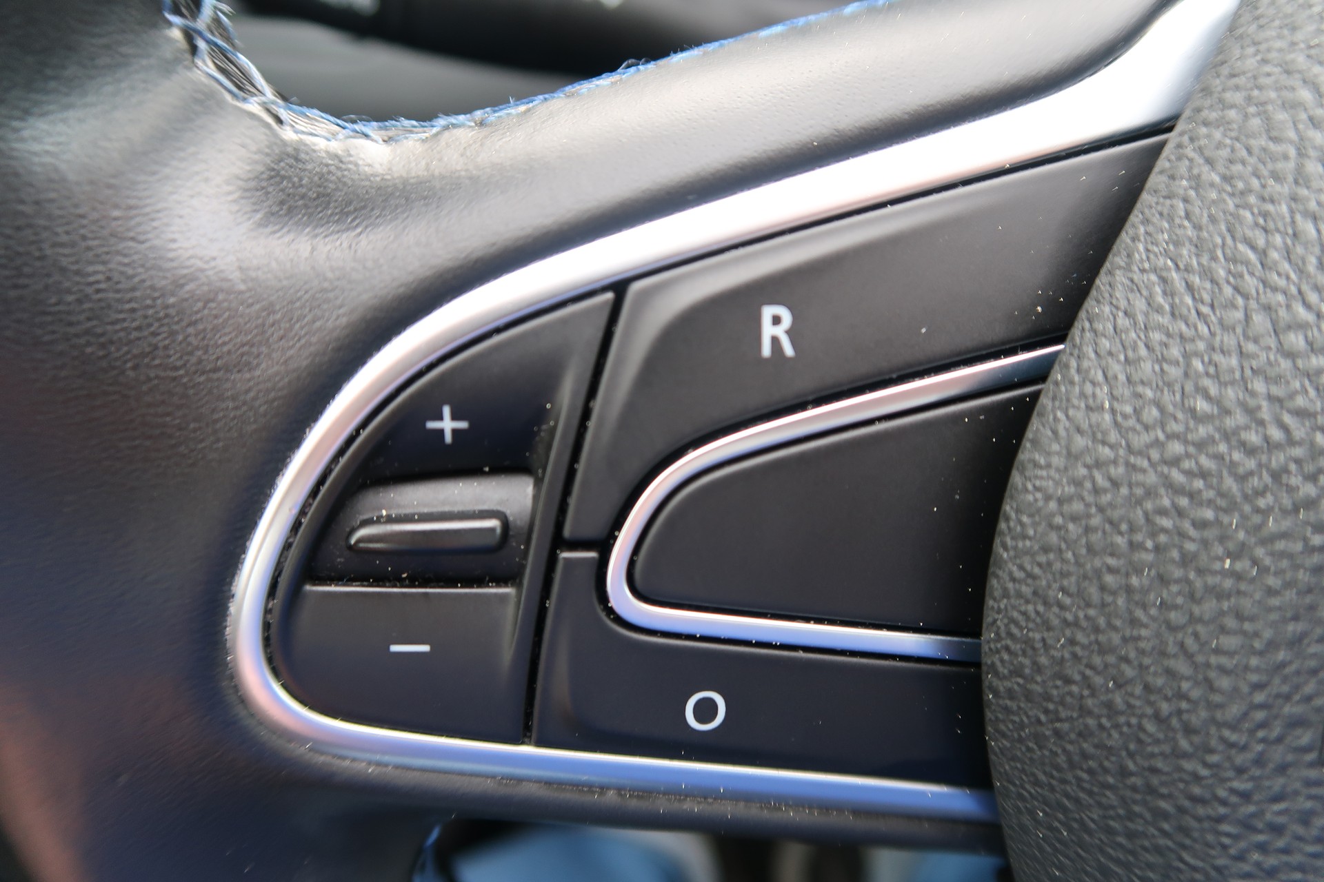 RENAULT Kadjar 1.2 16V Turbo S-Edition EDC-image-18