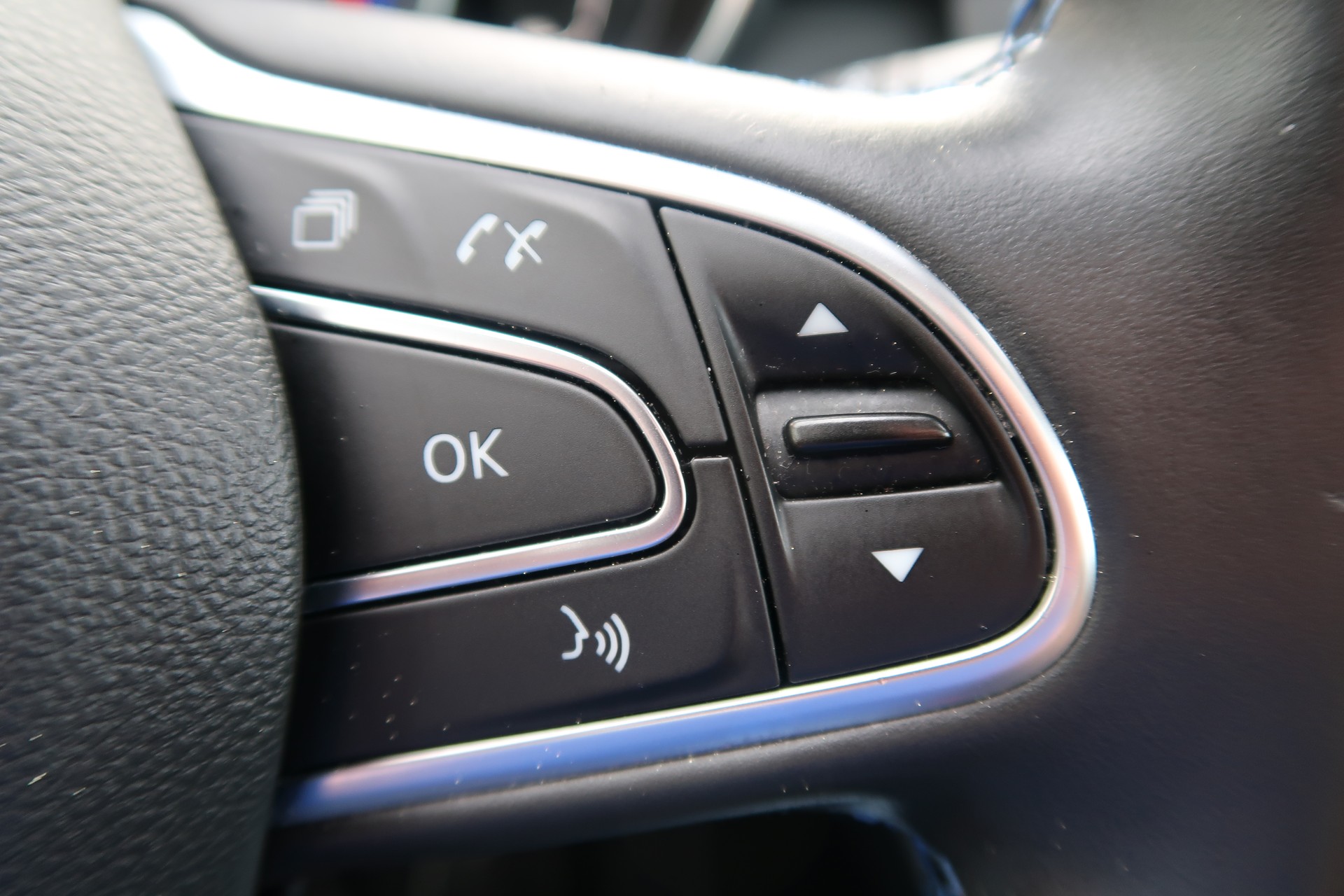 RENAULT Kadjar 1.2 16V Turbo S-Edition EDC-image-17