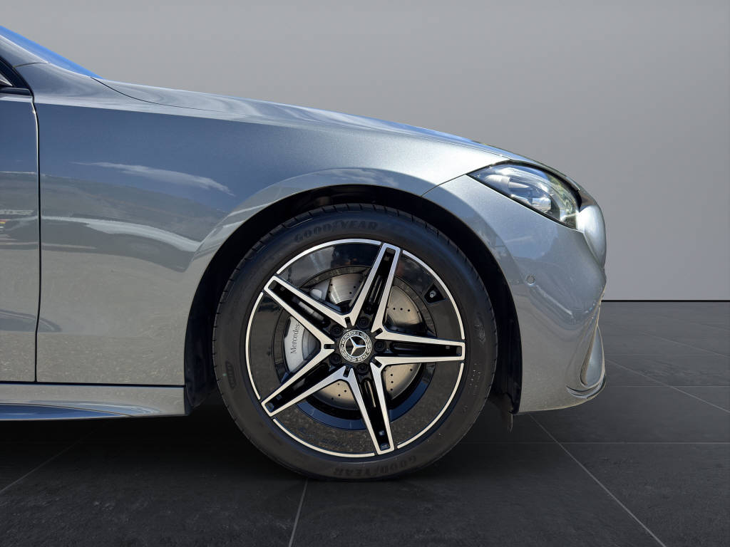 MERCEDES-BENZ C 220 d Swiss Star AMG Line 4matic Kombi-image-16