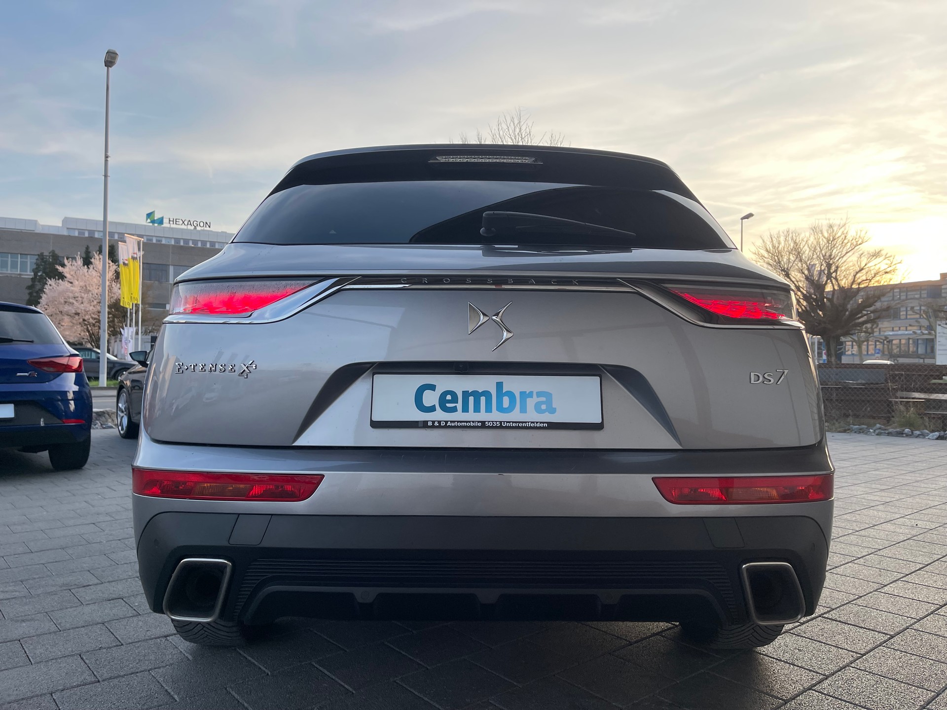 DS AUTOMOBILES DS 7 Crossback E-Tense 300 4x4 Louvre-image-10