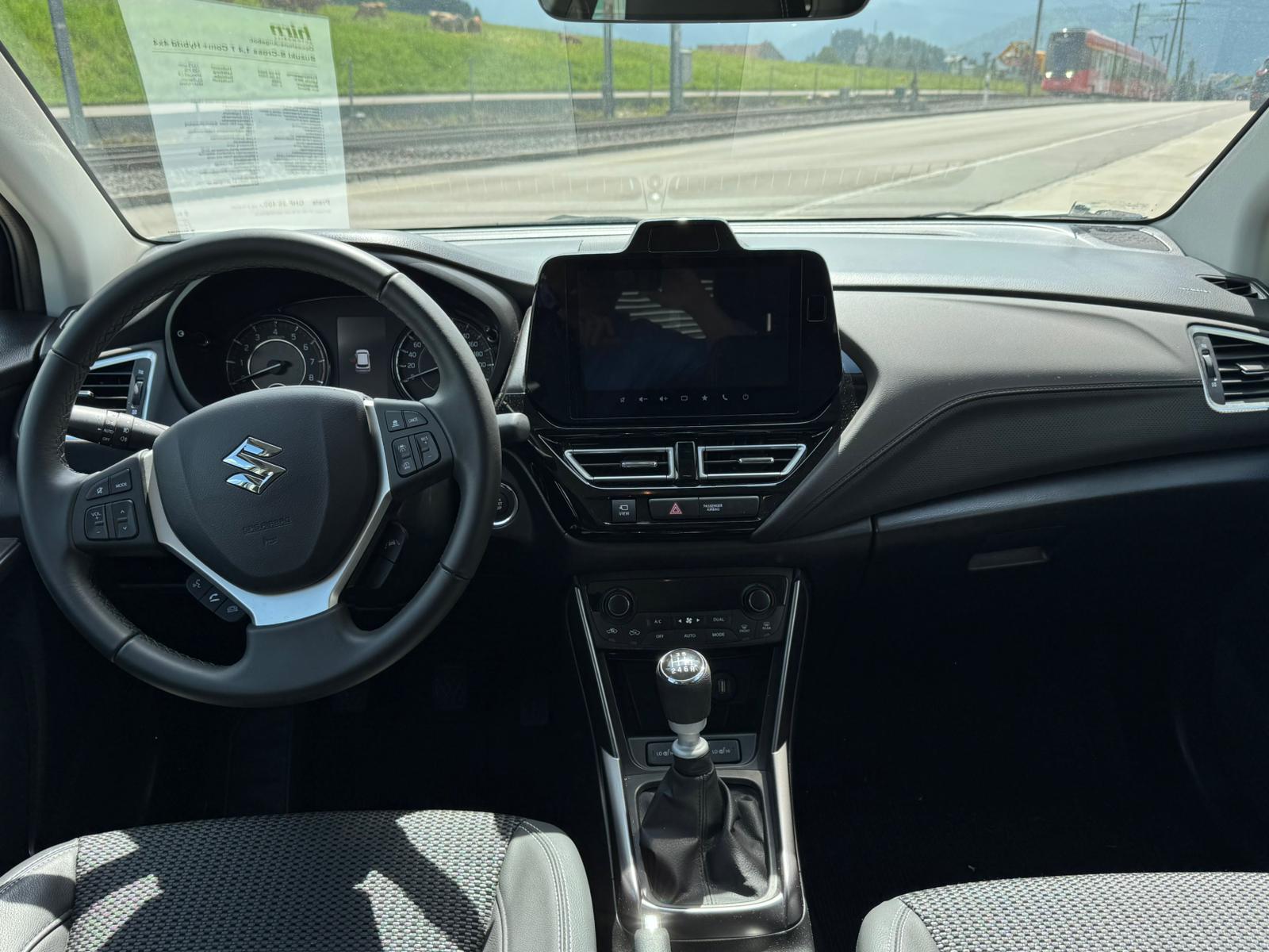 SUZUKI S-Cross 1.4 T Compact+ Hybrid 4x2-image-5