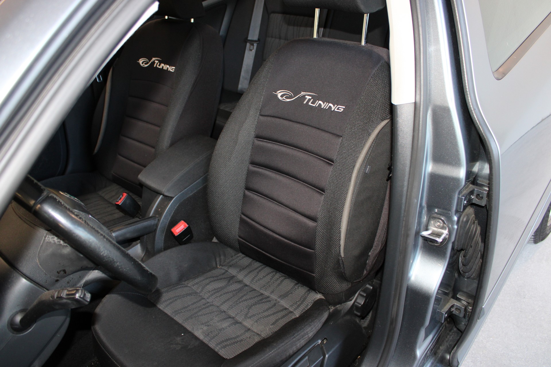 SKODA Octavia Combi 2.0 TDI Family DSG-image-12