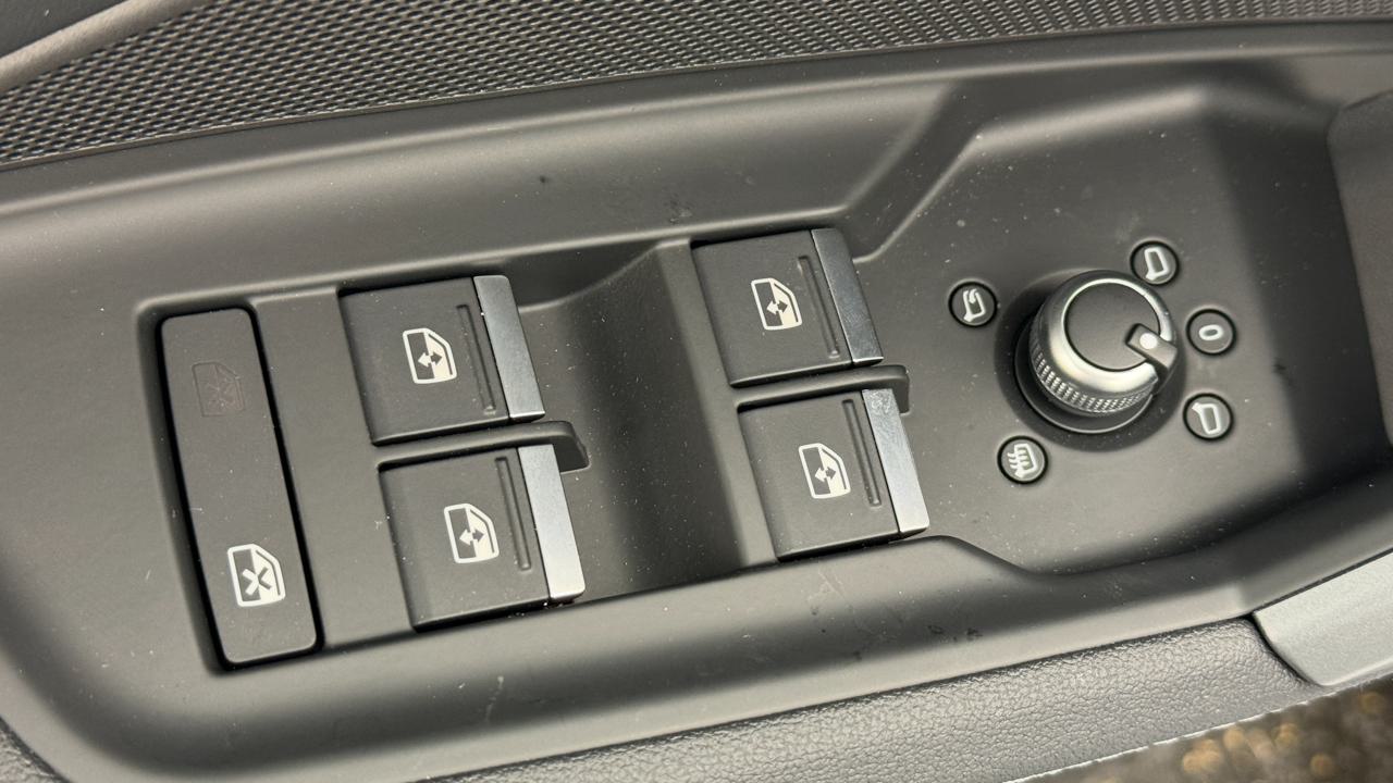 AUDI A3 Sportback TFSI 110 kW S line S tronic-image-8