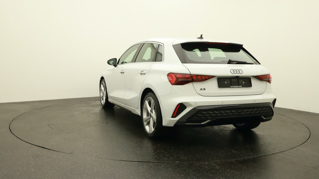 AUDI A3 Sportback TFSI 110 kW S line S tronic-image-3