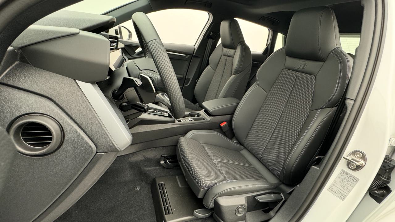 AUDI A3 Sportback TFSI 110 kW S line S tronic-image-4