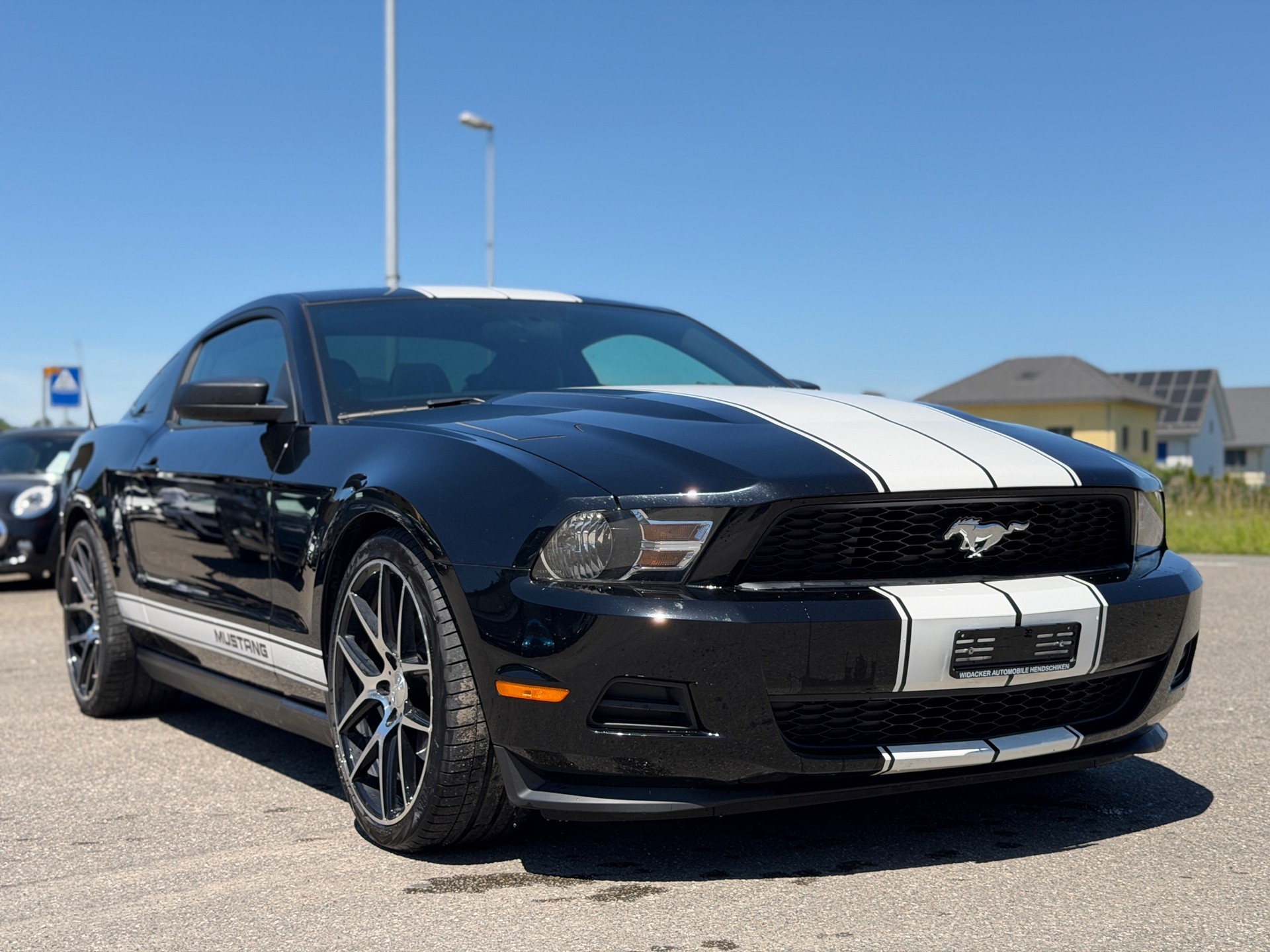 FORD MUSTANG 3.7 Coupe-image-2