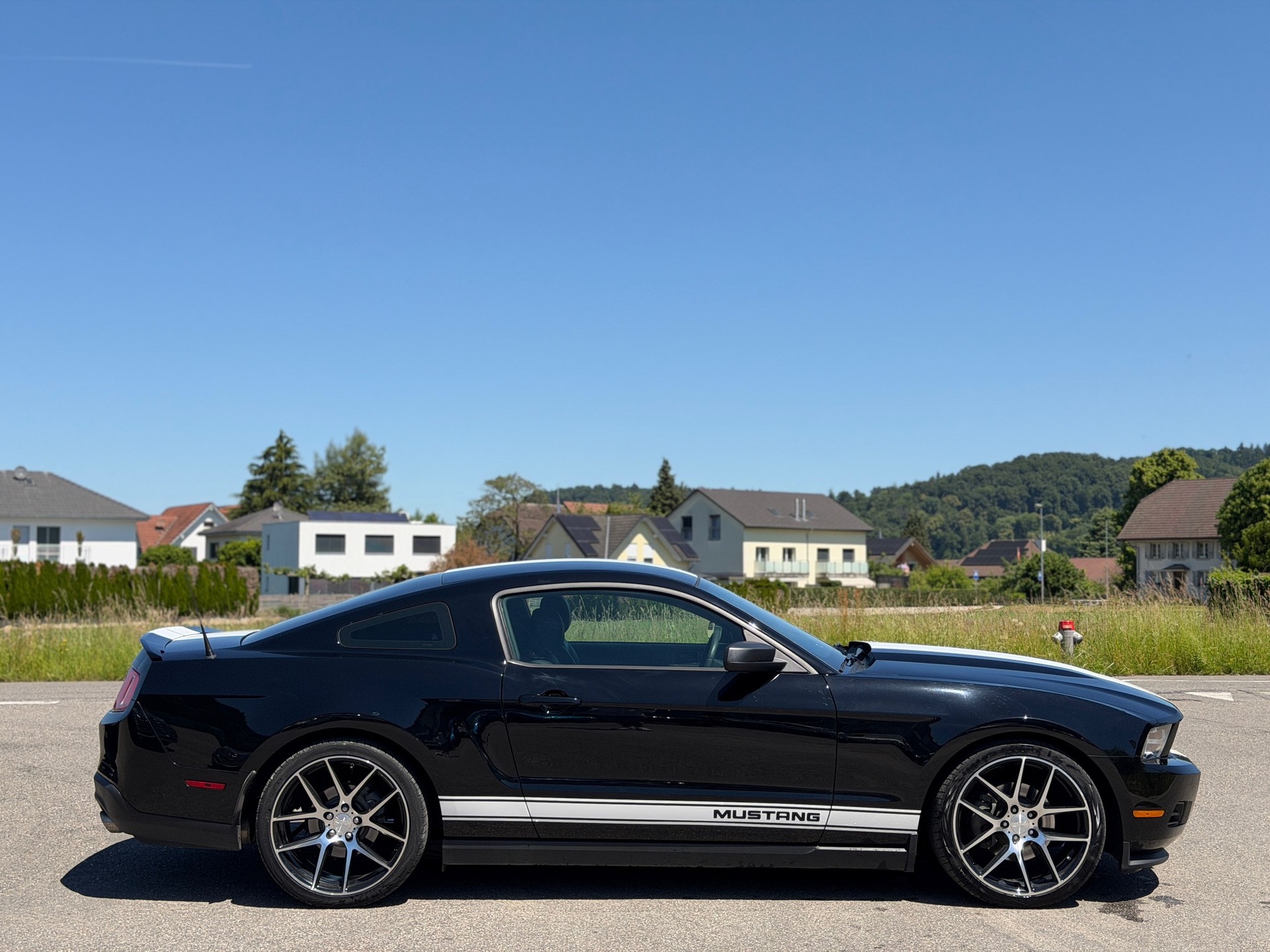 FORD MUSTANG 3.7 Coupe-image-10