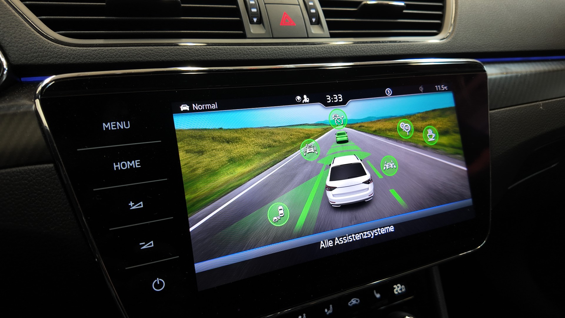 SKODA Superb Combi 2.0 TDi SportLine 4x4 DSG-image-29