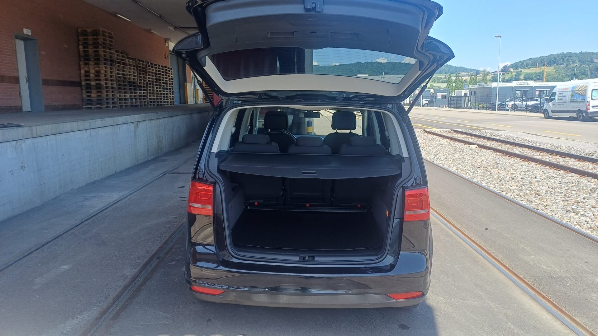 VW CrossTouran 1.4 TSI DSG-image-6