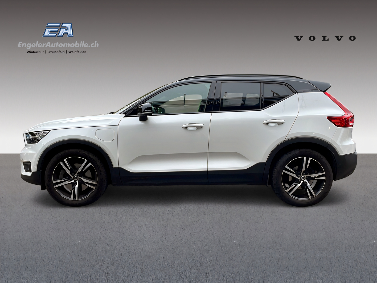 VOLVO XC40 T5 TwE R-Design DCT-showroom-element-2