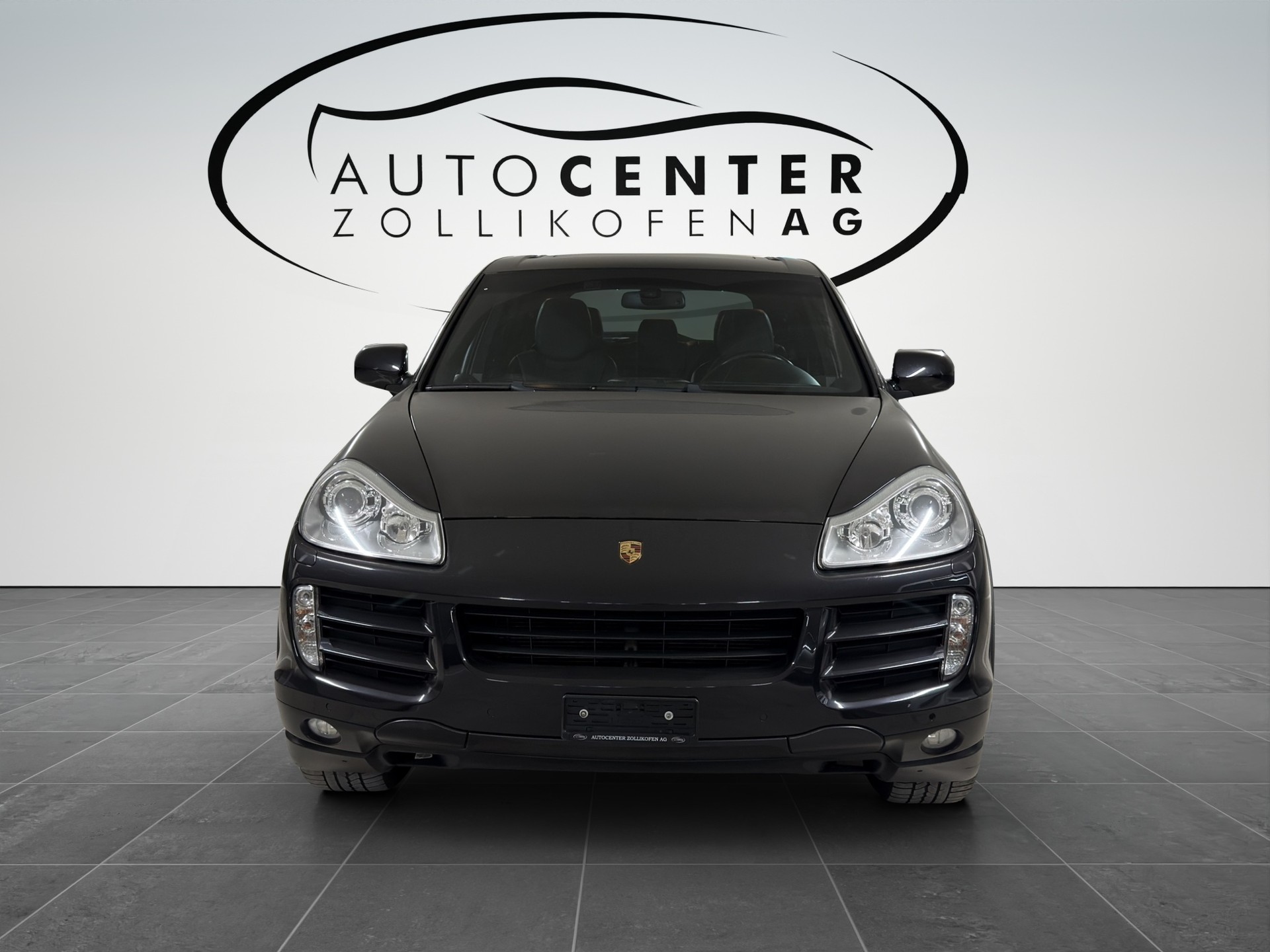 PORSCHE Cayenne S-showroom-element-2