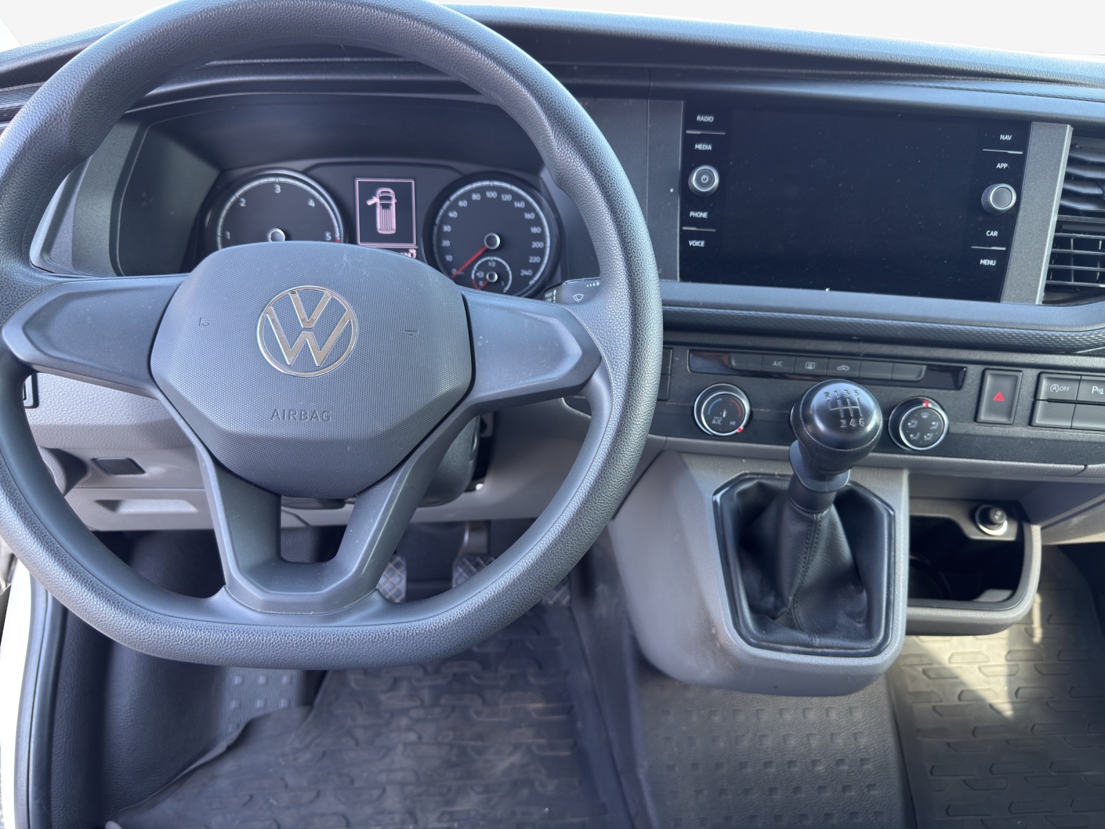 VW T6.1 2.0 TDI 4Motion-image-8