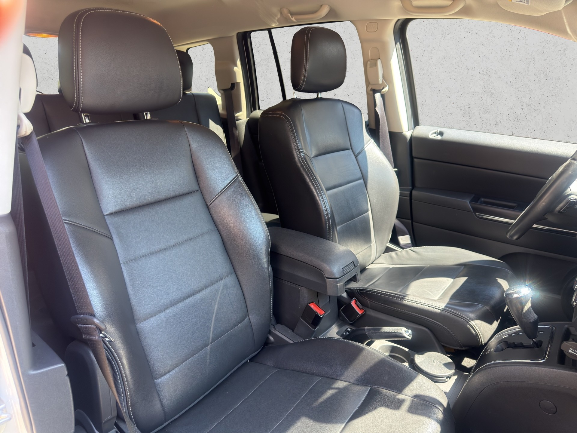 JEEP Compass 2.4 Limited CVT-image-12