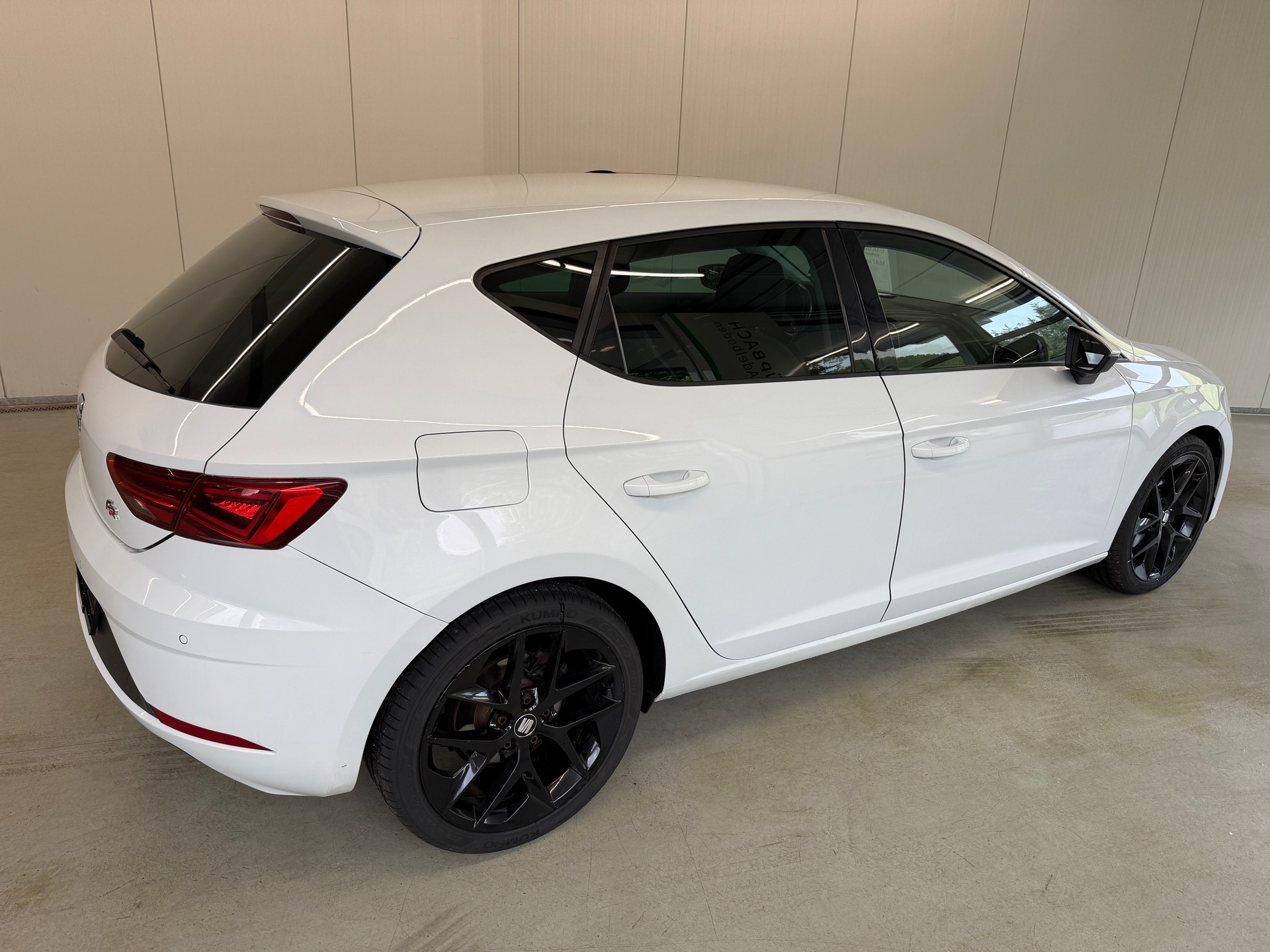 SEAT Leon 1.4 TSI FR DSG-showroom-element-3