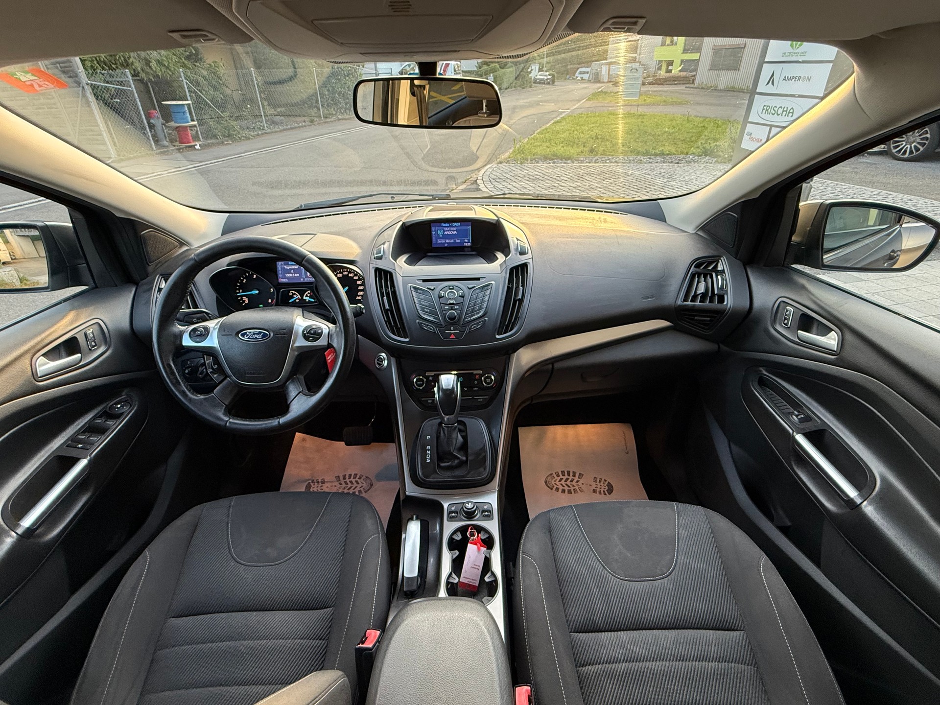 FORD Kuga 2.0 TDCi Titanium 4WD PowerShift-image-4