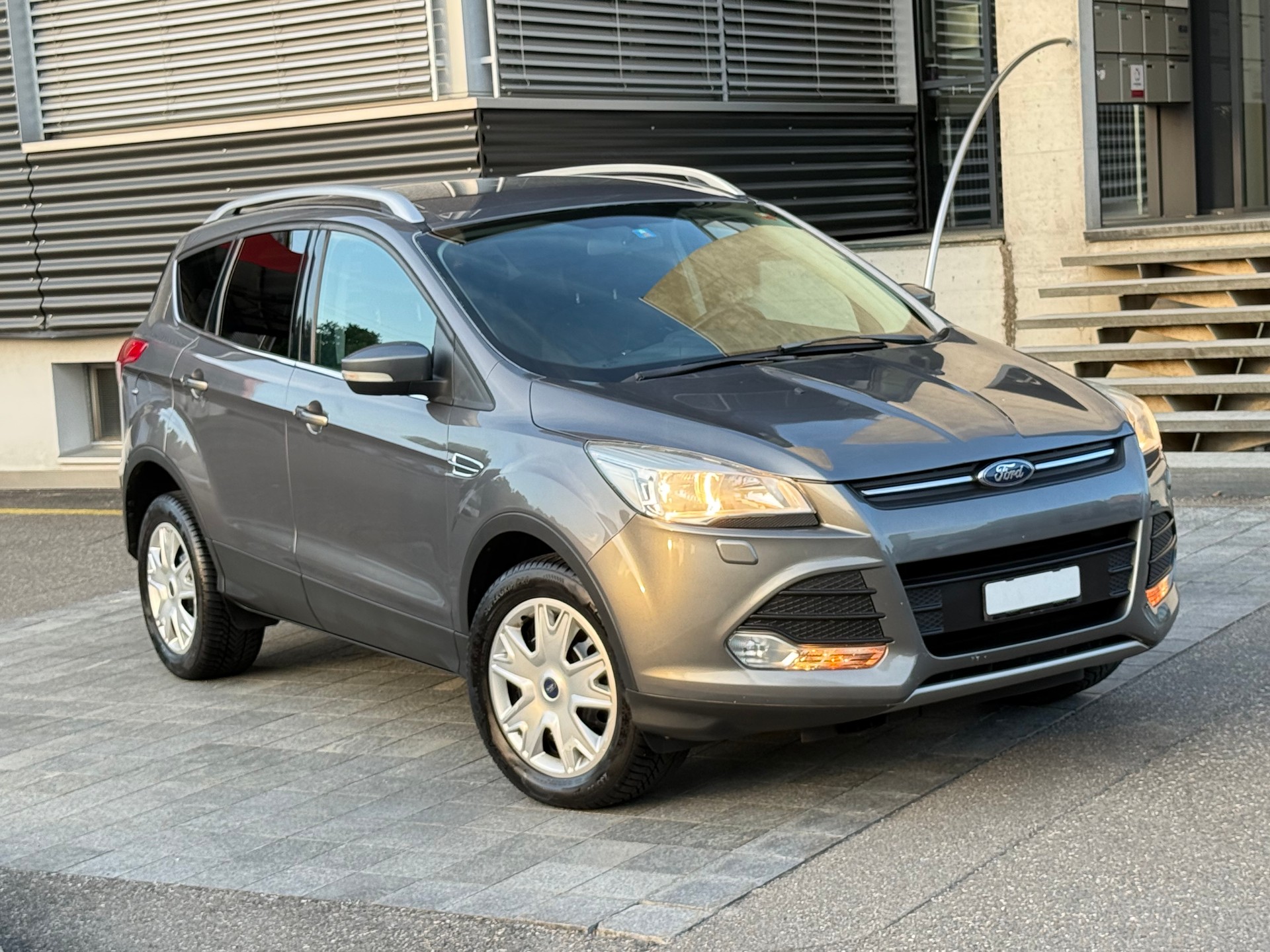 FORD Kuga 2.0 TDCi Titanium 4WD PowerShift-image-5