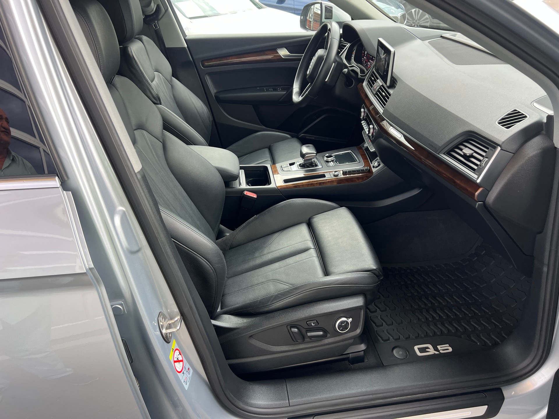 AUDI Q5 3.0 TDI S-Line sport 4x4 tiptronic *** Leder * Head-Up Display * Matrix LED Scheinwerfer * Bang & Olufsen Sound ***-image-16